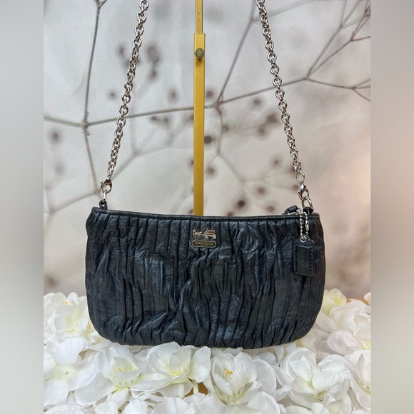Coach Madison Gathered Leather Zip Crossbody Clutch - Picture 2 of 13